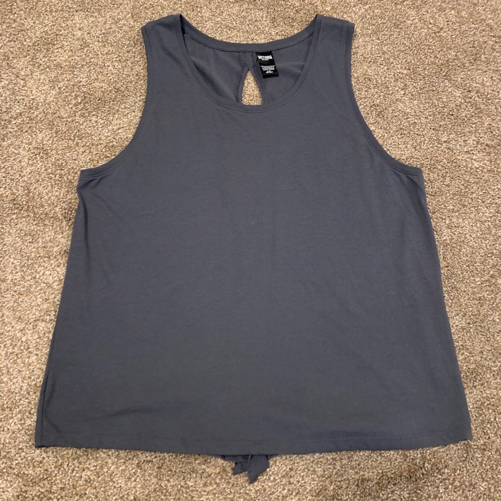VICTORIA SPORT keyhole open back tank size L